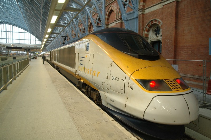 L'Eurostar est prêt à regagner la France depuis la gare St Pancras